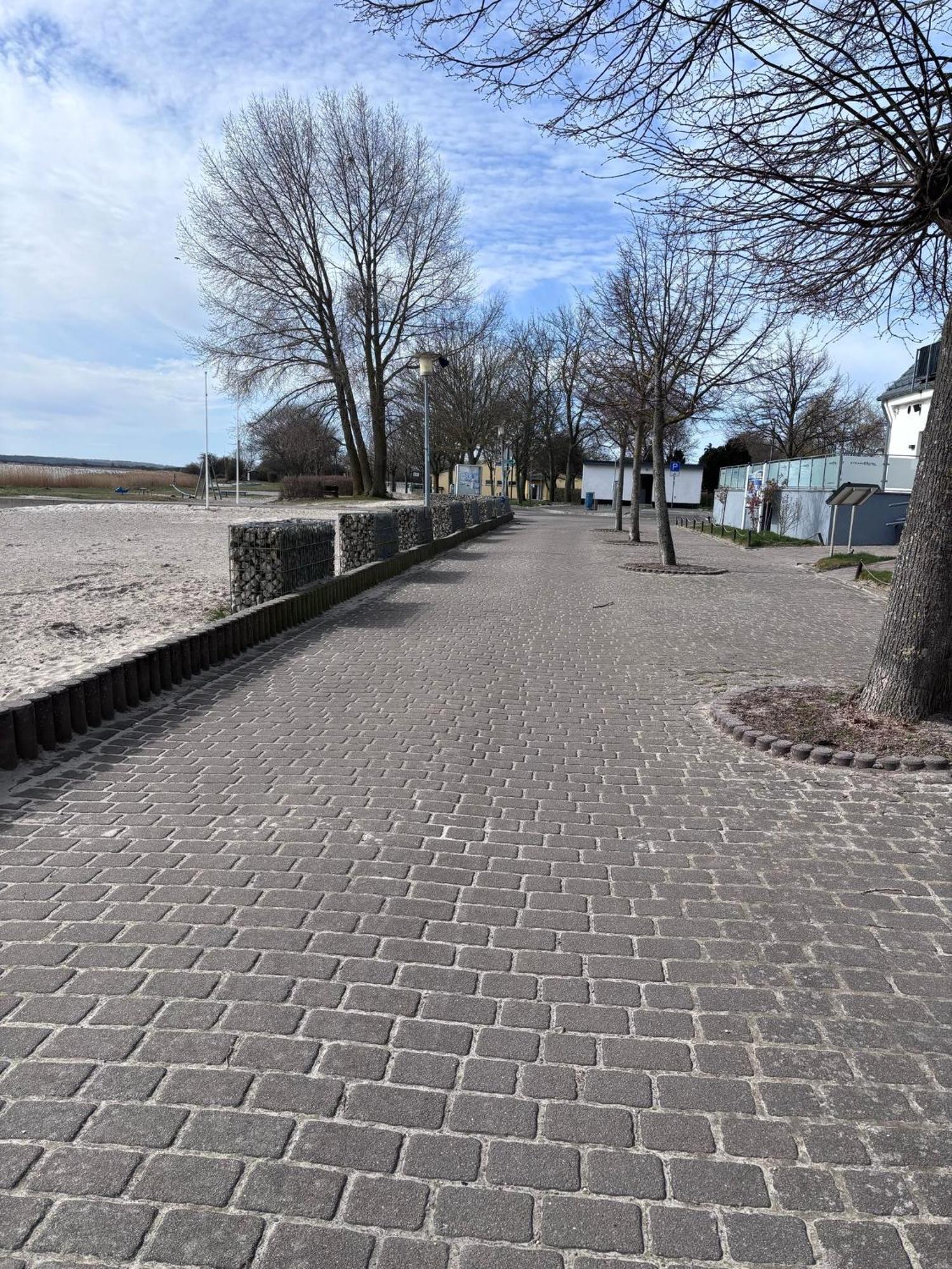 App 8O Grosser Tag Am Meer Mit Wasserblick Дранске Екстериор снимка