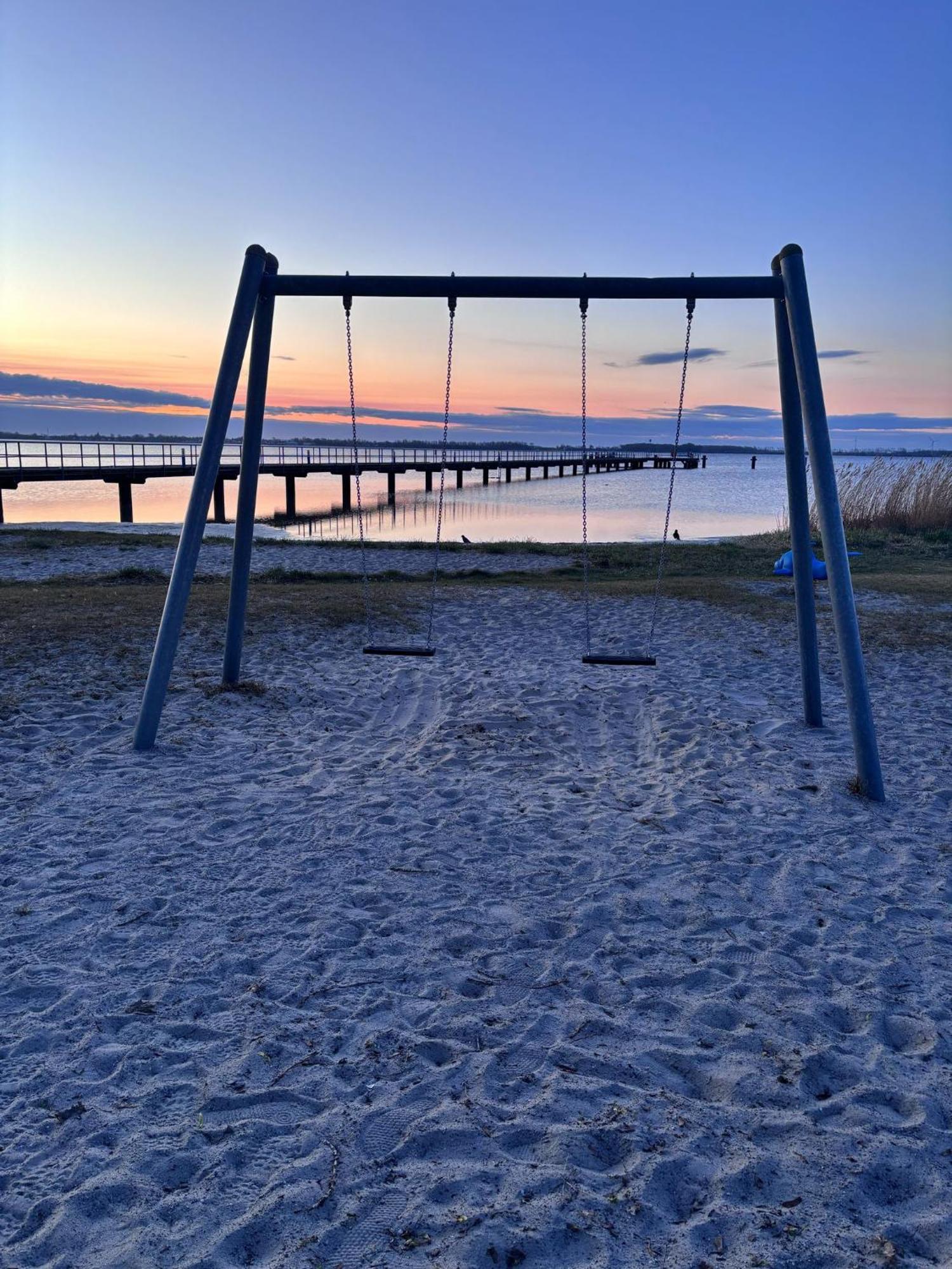 App 8O Grosser Tag Am Meer Mit Wasserblick Дранске Екстериор снимка